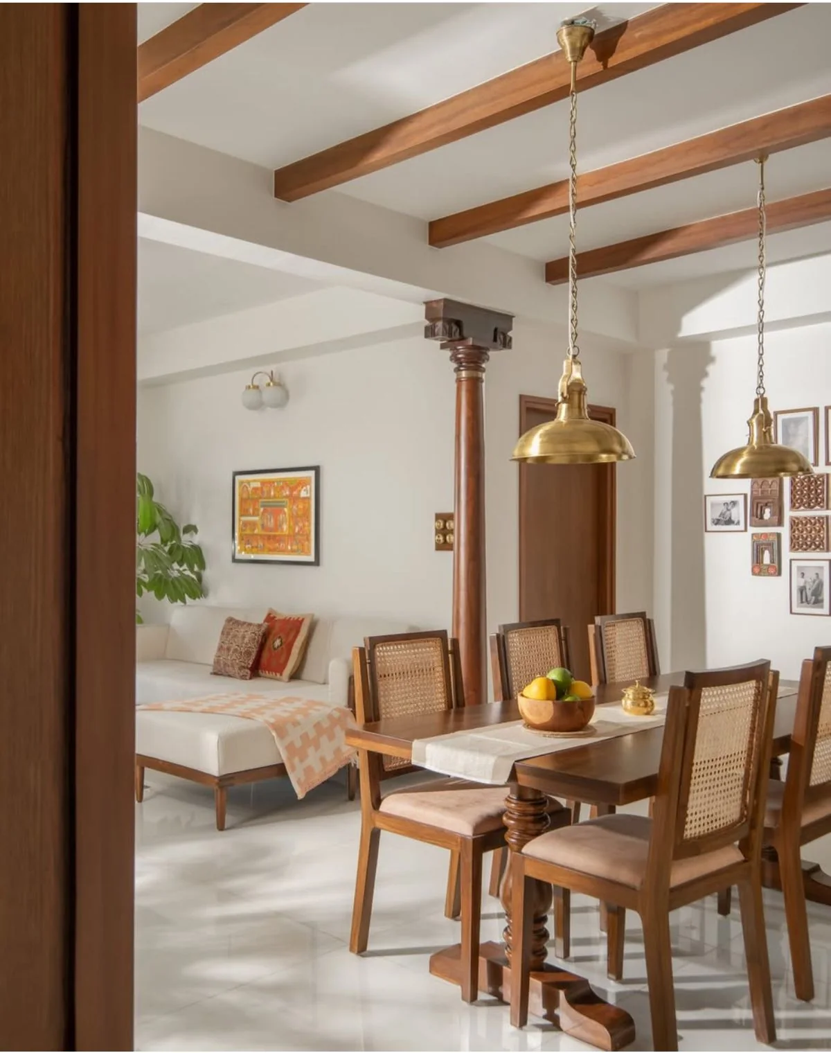 A home that keeps its old grammar, main view